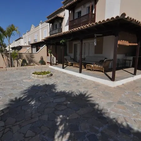 Townhouse Los Abalos In *